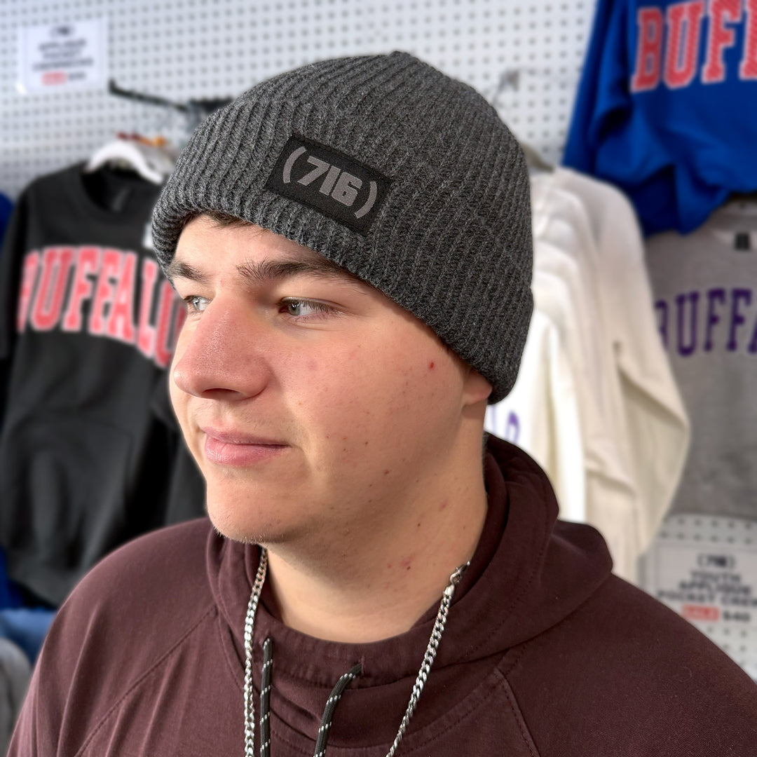 (716) Knit Winter Hat
